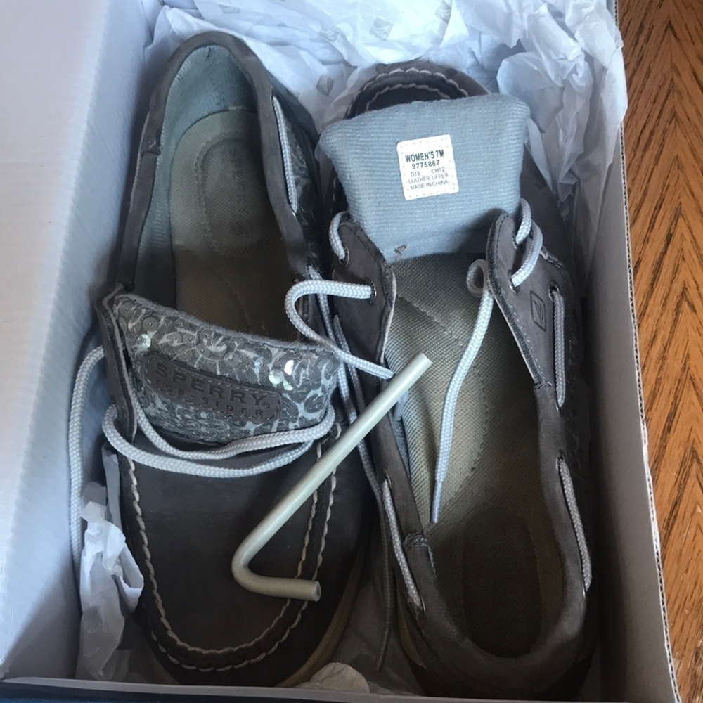 𝅺sperry Gray Boat Shoes 7